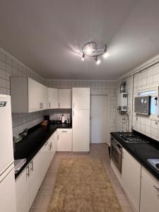 شقة غرفتين نوم في الزمالك نيل فيو