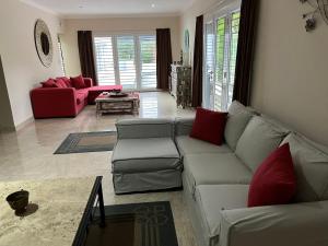 Casa en Yanda, sobre Ruta Nacional 9, a minutos Estadio Único