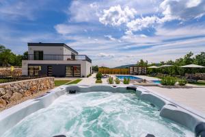 Villa Begovina with a private pool, Hot-Tub, 4 bedrooms
