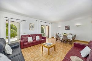 Villa Laranja do Sul by Villa Plus