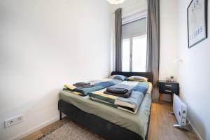 The Grove Hideaway Central 2BR Retreat