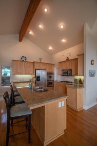 Happy Hill Beach Haven Vista Monthly