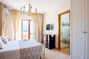 Porta Pompei & Sorrento Coast