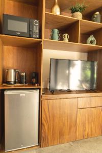 Kan Kin studio beach and shuttle