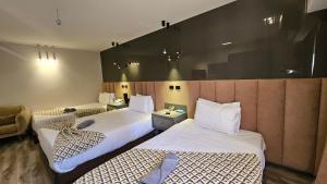 Aura Garden City Hotel