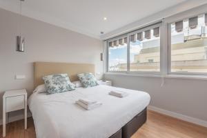 2 bedroom 2 bathroom furnished - Salamanca - bright & Stylish - MintyStay