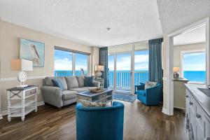 Pelicans Perch @ Seawatch