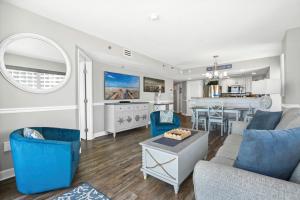 Pelicans Perch @ Seawatch