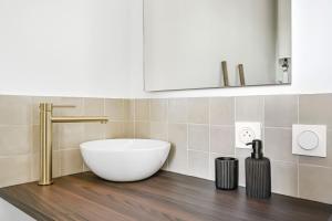 Appartements Magnifique appart renove La Defense Paris Gare 2Pers : photos des chambres