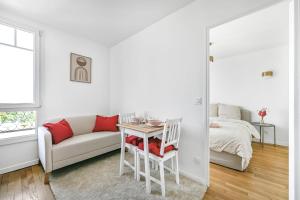 Magnifique appart rénové La Défense Paris Gare 2Pers