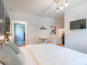 Tirola Bude Lisi Top 3