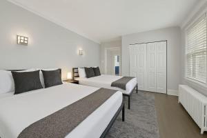 Spacious 2BR Close to it- Chic Apt in Skokie - Elm 3A