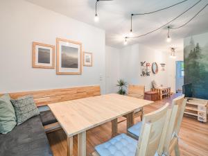 Tirola Bude Resi Schorsch Top 1-2