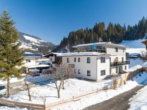 Tirola Bude Lisi Sepp Top 3-4