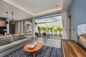 Solano Tropical 3BR Pool Villa at Bang Tao