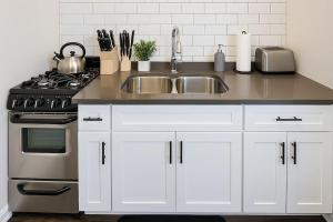 Trendy Studio in Vibrant Area - BS007