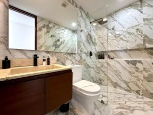 Beautiful sea view apartment in the Hotel Zone Cancun