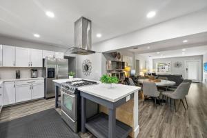 Luxurious Hollywood Retreat Perfect Getaway