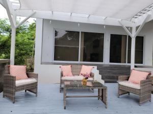 Baquis Island Bungalow