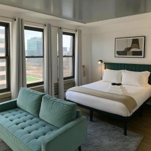 Studio Apt Comfy & Sunlit - Algonquin 5A