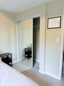 Modern DTLA Apt with City View