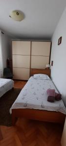 Apartments by the sea Postira, Brac - 12291