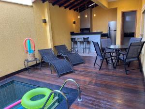 Piscina privativa - 300m da praia