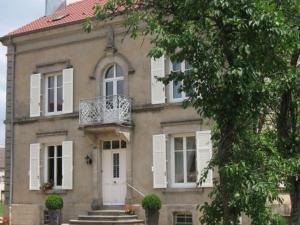 Maisons de vacances Maison de caractere avec jardin, terrasse et equipements pour grandes familles au Val-d'Ajol - FR-1-589-169 : photos des chambres