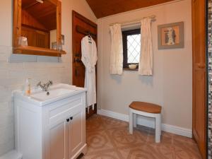 1 Bed in Rushton Spencer 91899