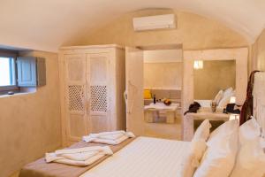 Love Nest with hot tub, hammam & outdoor cinema