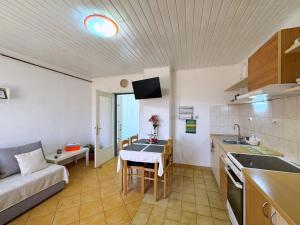 Apartments with parking space Silo, Krk - 18724