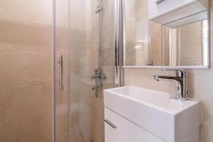 Holiday house with a parking space Pag - 19852