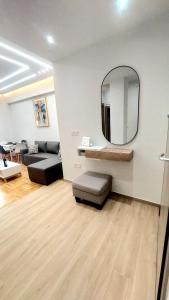 Artemis Modern Apartment II