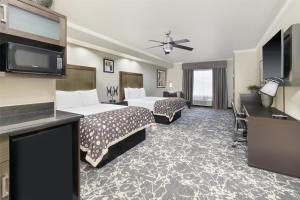 Large Queen Room with Two Queen Beds - Non-Smoking room in Best Western Premier Crown Chase Inn & Suites