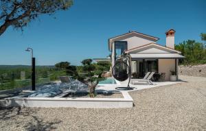 Beautiful Home In Trget