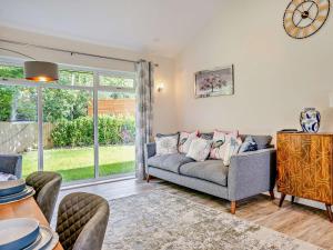 2 Bed in Gower 91723