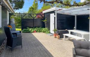 2 Bedroom Cozy Home In Frederiksværk