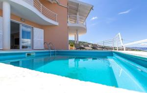 2 Bedroom Amazing Apartment In Lukovo