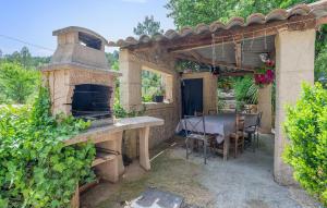 Maisons de vacances Amazing Home In Le Val : photos des chambres