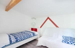 Maisons de vacances Amazing Home In Le Val : photos des chambres