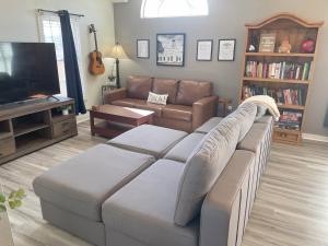 DT 323 Kessler Cottage