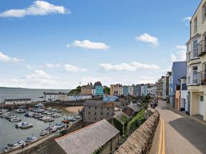 2 Bed in Tenby FB112