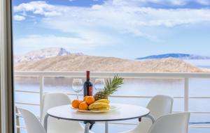 Nice Apartment In Lukovo With Wifi