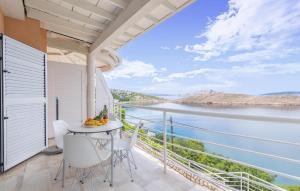 Nice Apartment In Lukovo With Wifi