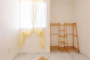 Hippie Artisan Jungle Flat Pool