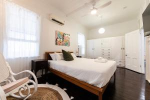 House of Joy 4 Bedroom Central Home with Pool