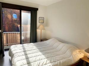 Apartment in Nieuwpoort with sea view