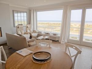 Apartment in Nieuwpoort with Ocean Views