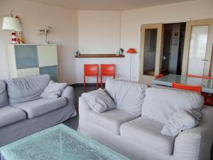 Apartment in Nieuwpoort with sea view