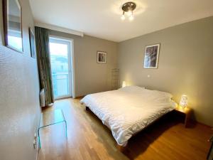 Apartment in Nieuwpoort near the Beach